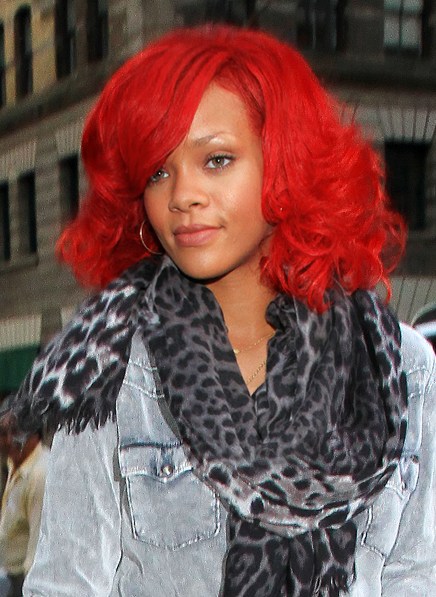 Rihanna-гийн үсний өөрчлөлтүүд